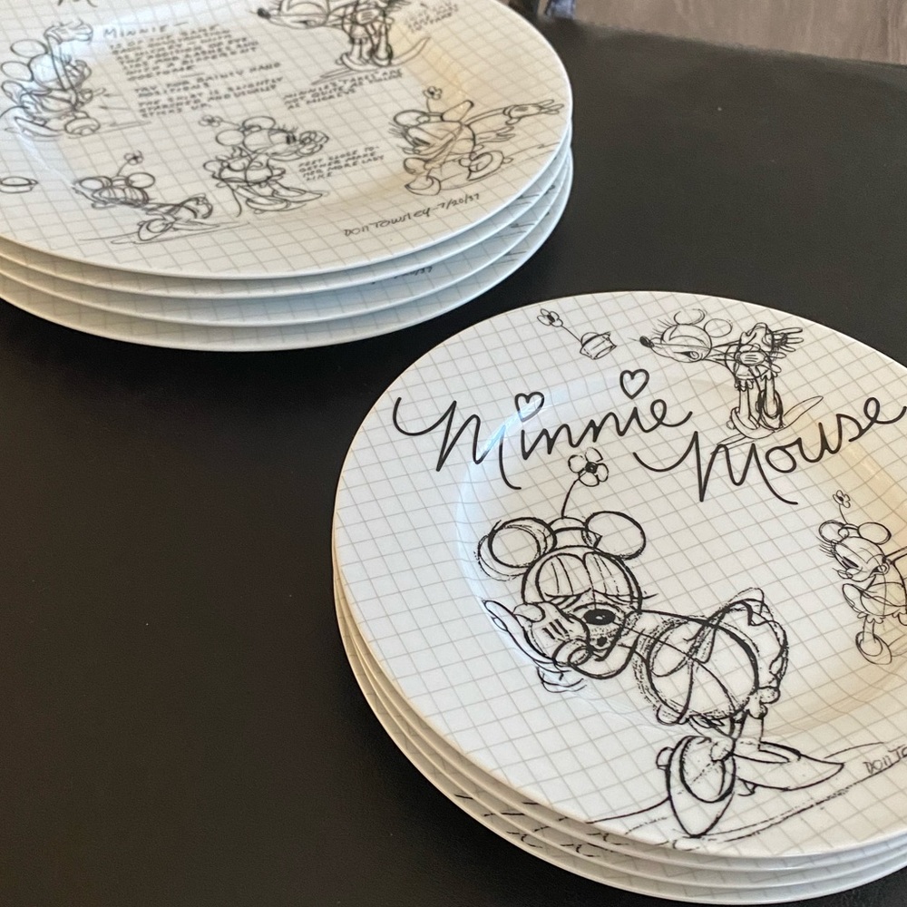 Minnie Mouse plates - Picture 7 of 10